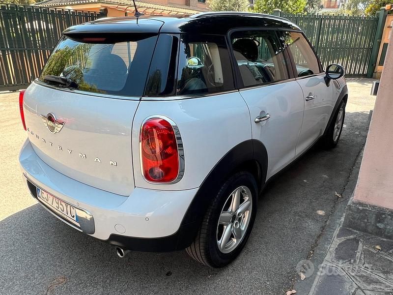 Usata Mini Cooper Countryman 2011 Bianco SUV