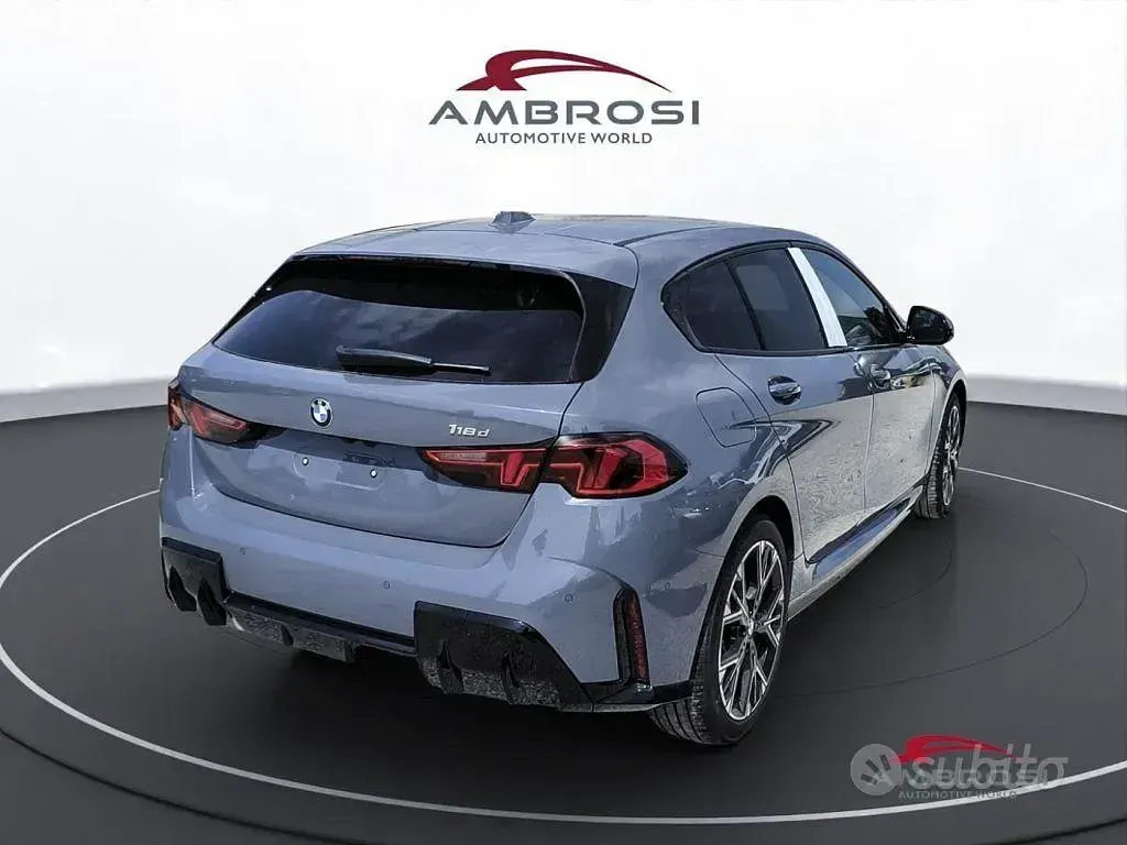 Nuova BMW 118 M Sport 150 CV (110 kW) 2026 Skyscraper grey metallic Utilitaria
