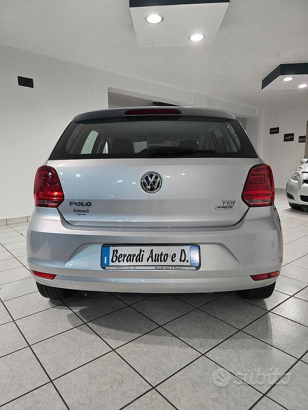 Usata VW Polo Comfortline 90 CV (66 kW) 2015 Grigio Berlina