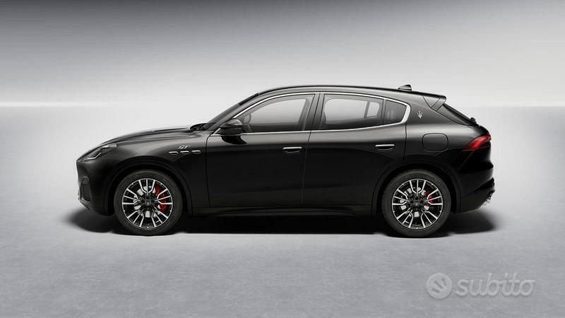 Nuova Maserati Grecale GT 300 CV (220 kW) 2025 Nero SUV