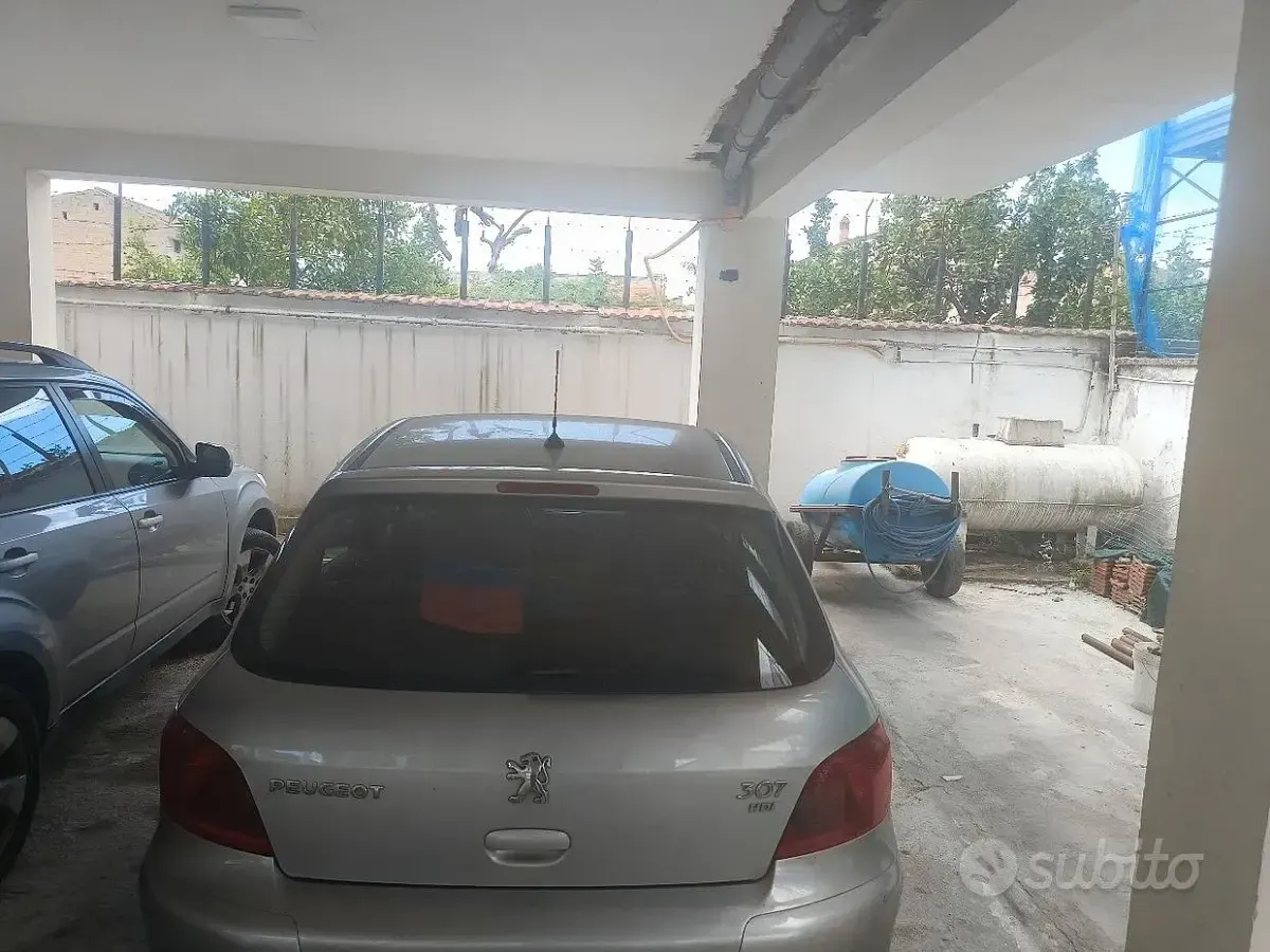 Usata Peugeot 307 68 CV (50 kW) 2005 Berlina