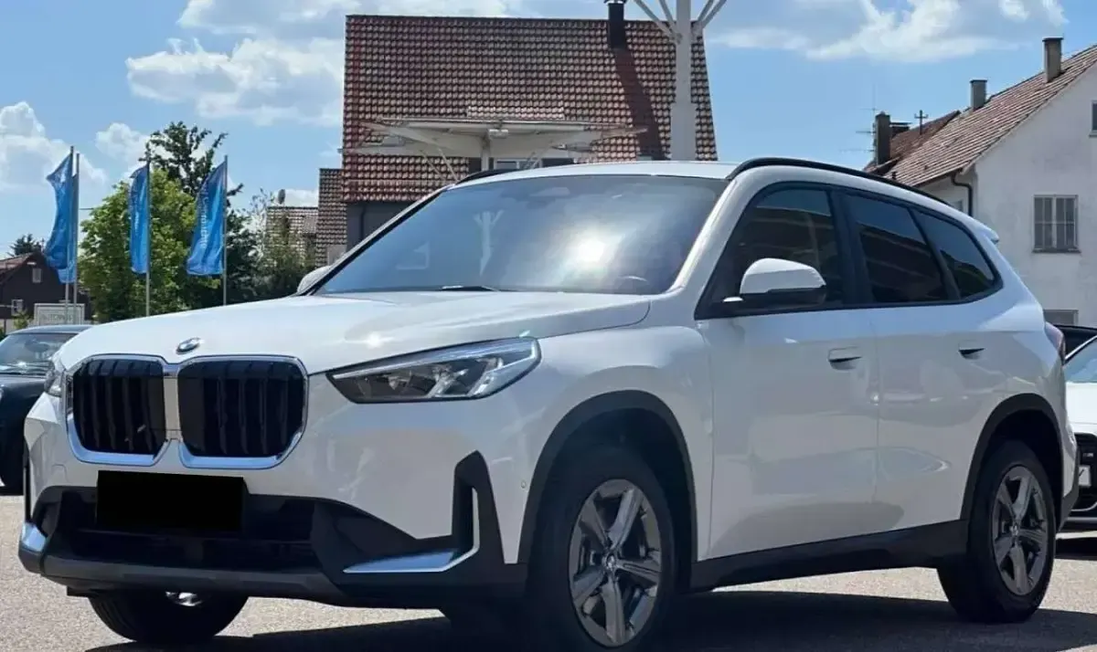 Usata BMW X1 156 CV (114 kW) 2023 Bianco alpino SUV