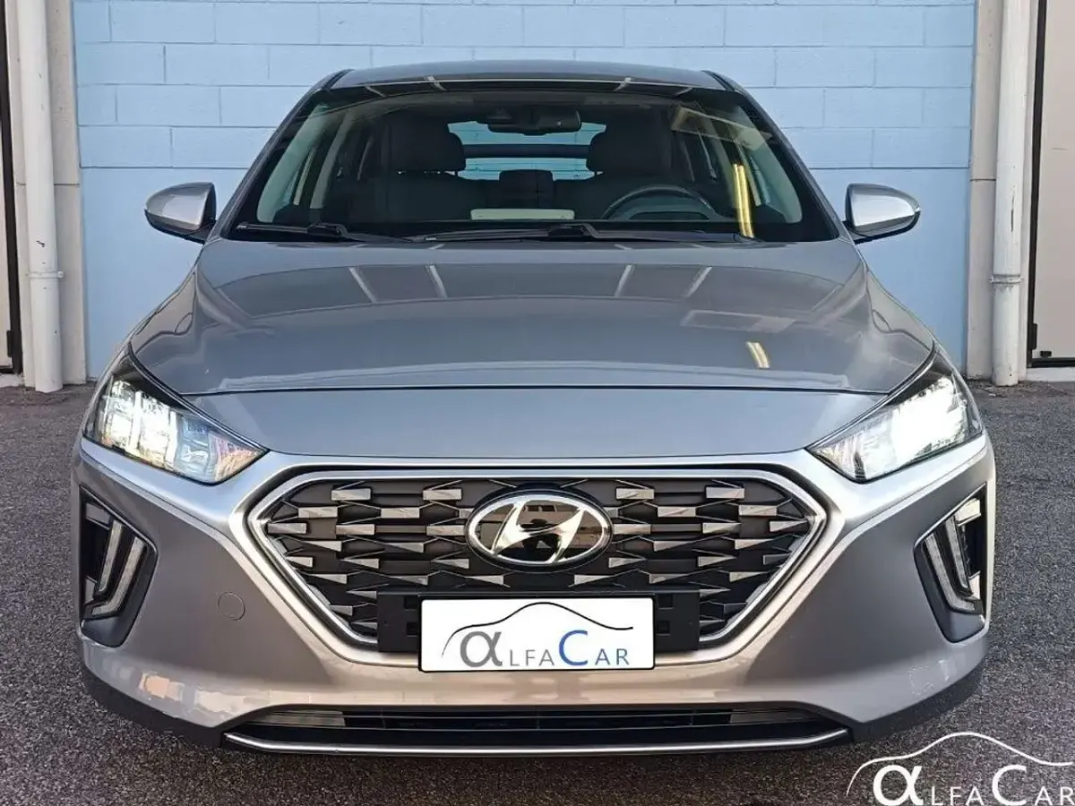Usata Hyundai Ioniq 105 CV (77 kW) 2021 Fluidic metal Utilitaria