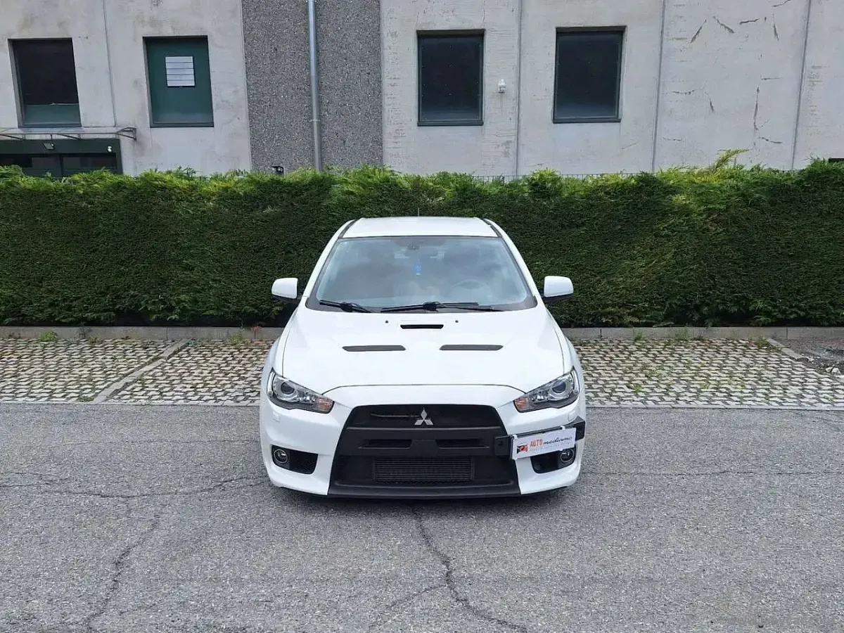 Usata Mitsubishi Lancer 295 CV (216 kW) 2009 Bianco Berlina