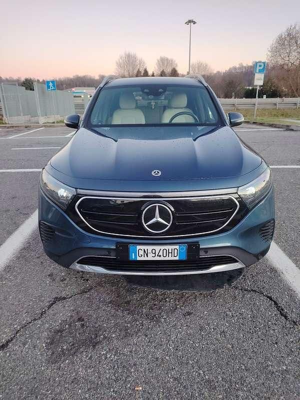 Usata Mercedes EQB250 110 kW (150 CV) 2023 SUV