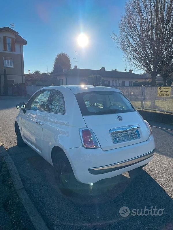 Usata Fiat 500 Lounge 95 CV (69 kW) 2014 Bianco Utilitaria
