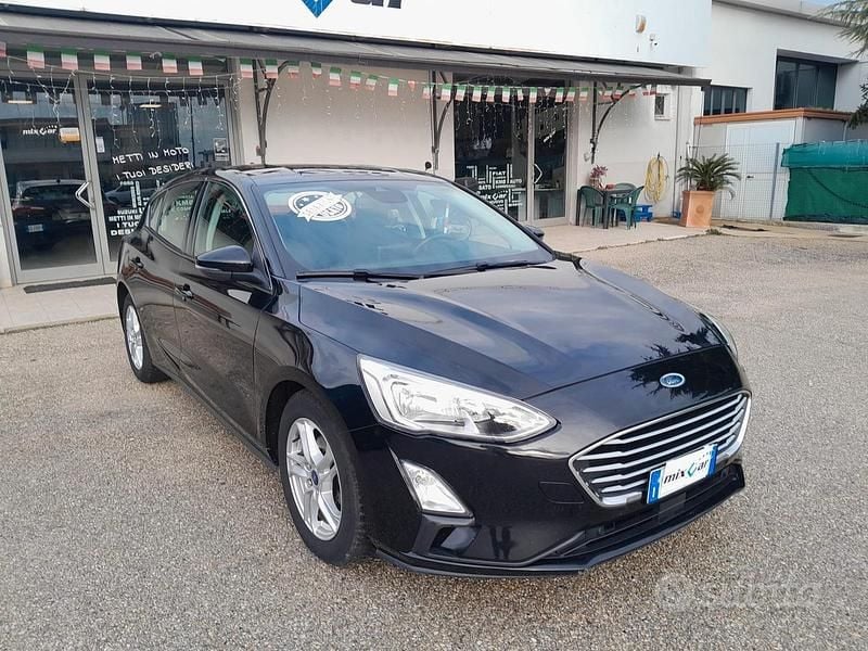 Usata Ford Focus ST-Line 120 CV (88 kW) 2019 Nero Berlina