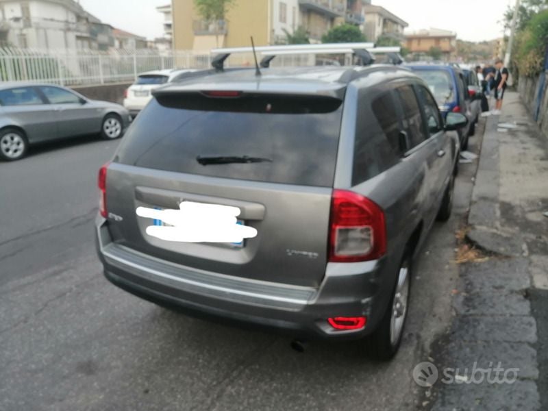 Usata Jeep Compass 163 CV (119 kW) 2013 Grigio SUV