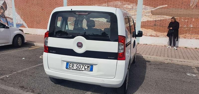 Usata Fiat Qubo Trekking 95 CV (69 kW) 2013 Bianco Monovolume
