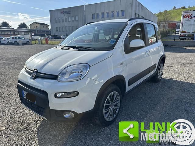 Usata Fiat Panda 4x4 74 CV (54 kW) 2013 Bianco Utilitaria