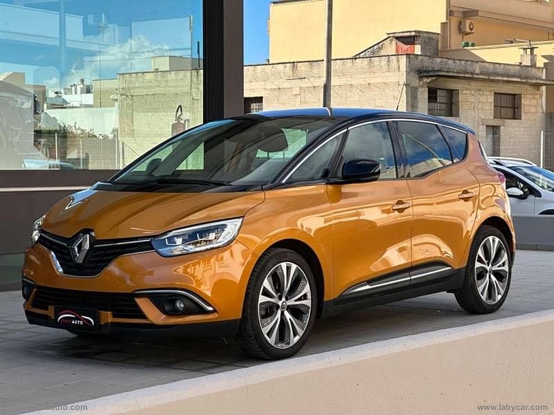 Arancione Usata 2018 Renault Scénic IV Intens Monovolume | 12.400 € (Buon prezzo) - Immagine 1/4