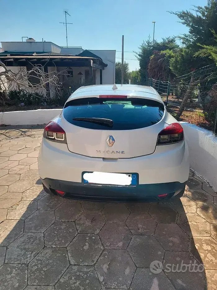 Usata Renault Mégane III 110 CV (80 kW) 2010 Bianco Coupé