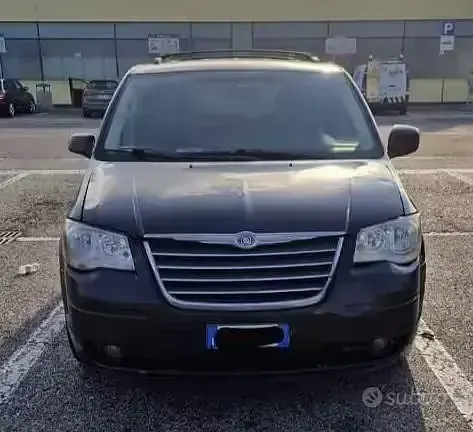 Usata Chrysler Voyager 150 CV (110 kW) 2009 Nero Monovolume