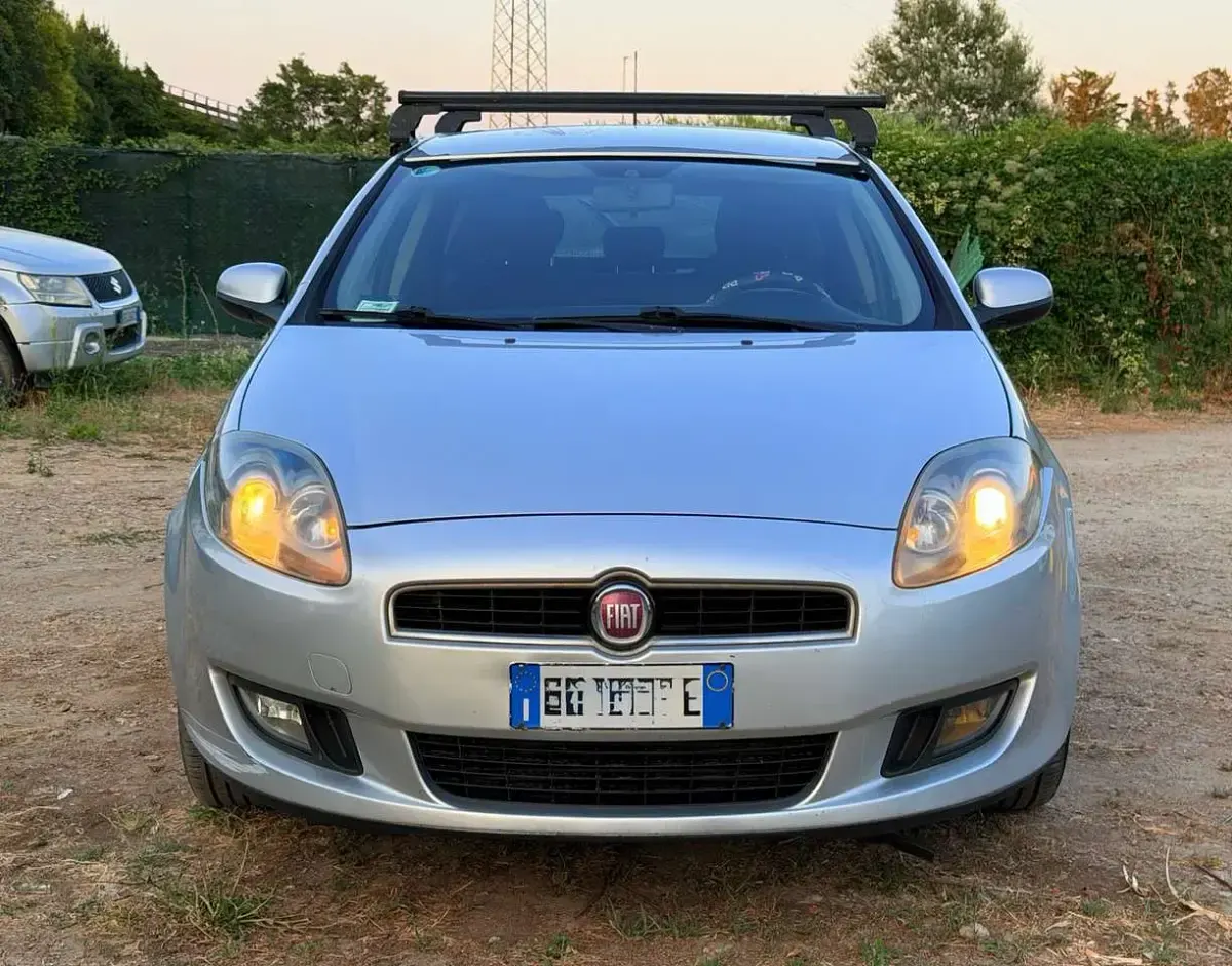 Usata Fiat Bravo Emotion 105 CV (77 kW) 2012 Argento Utilitaria