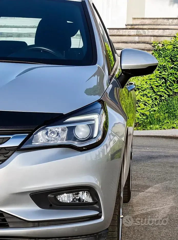 Usata Opel Astra Innovation 150 CV (110 kW) 2019 Grigio Berlina