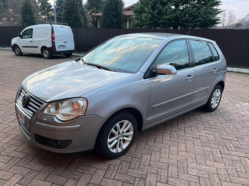 Usata VW Polo 80 CV (58 kW) 2009 Grigio Utilitaria