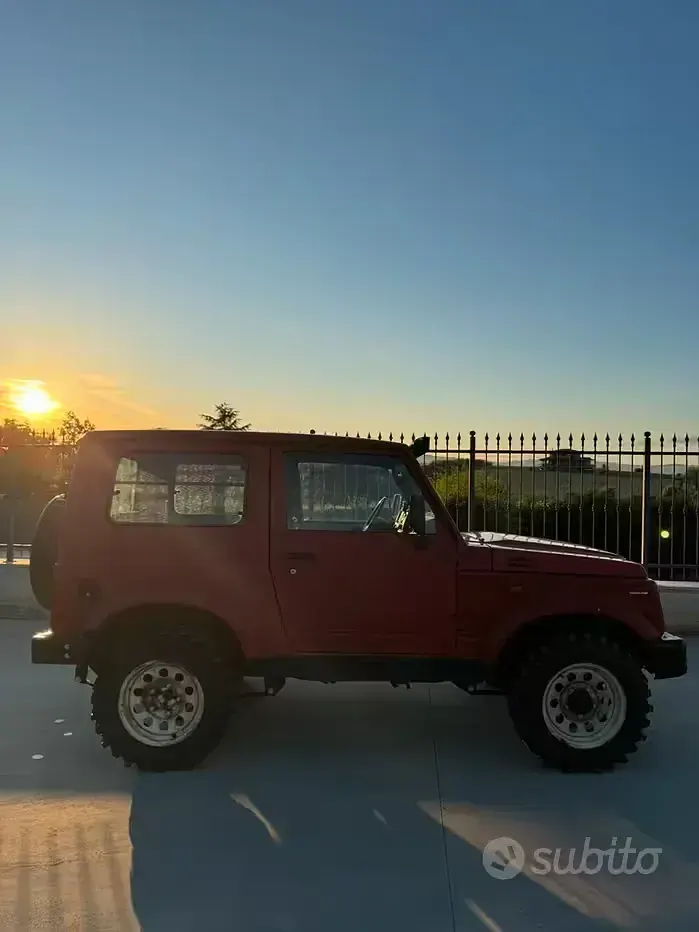 Usata Suzuki Samurai 69 CV (50 kW) 1997 Rosso SUV