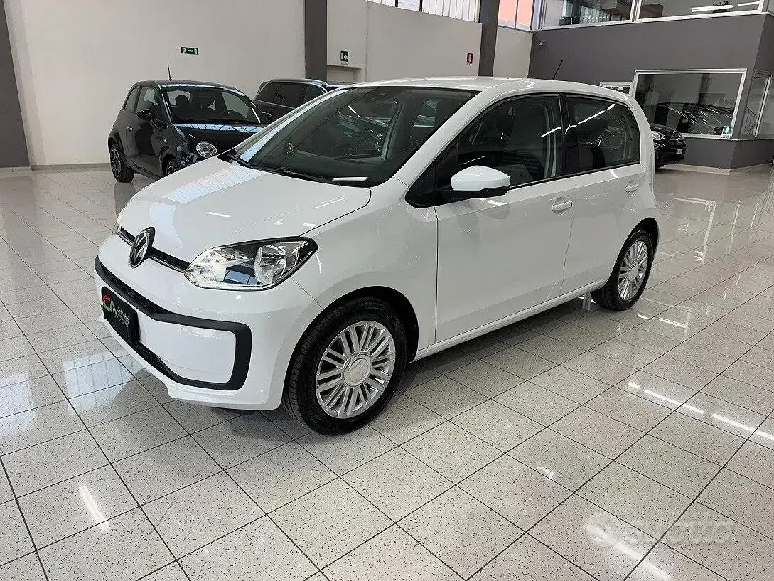 Usata VW up! Move 65 CV (47 kW) 2023 Bianco Utilitaria