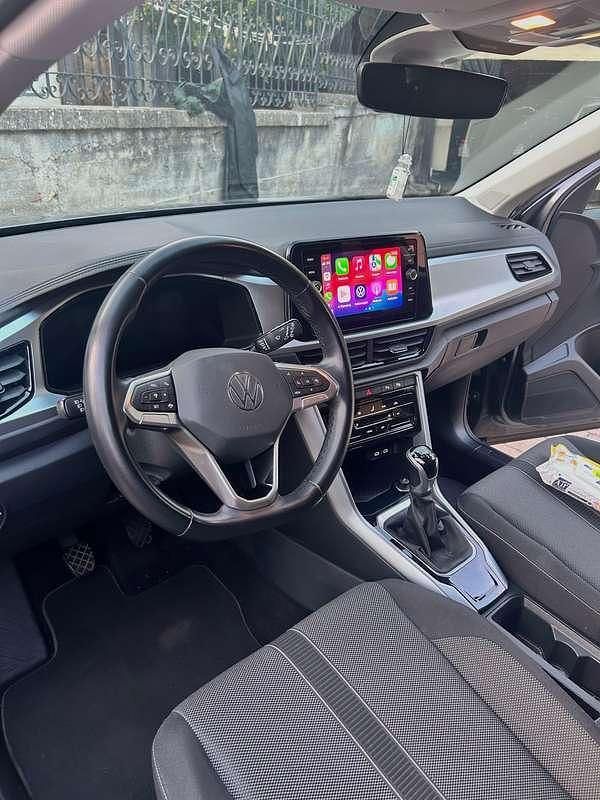 Usata VW T-Roc Life 116 CV (85 kW) 2023 Grigio SUV