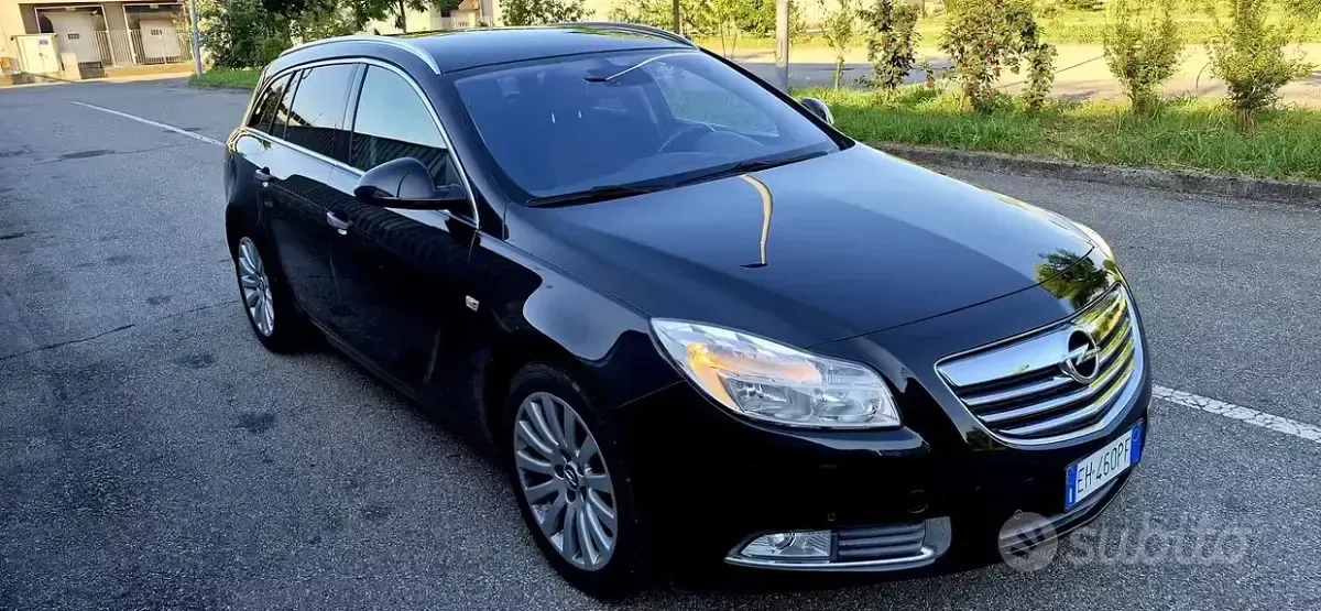 Usata Opel Insignia Sport 160 CV (117 kW) 2011 Nero Station wagon