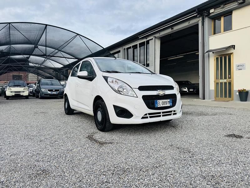 Usata Chevrolet Spark 65 CV (47 kW) 2012 Bianco Utilitaria