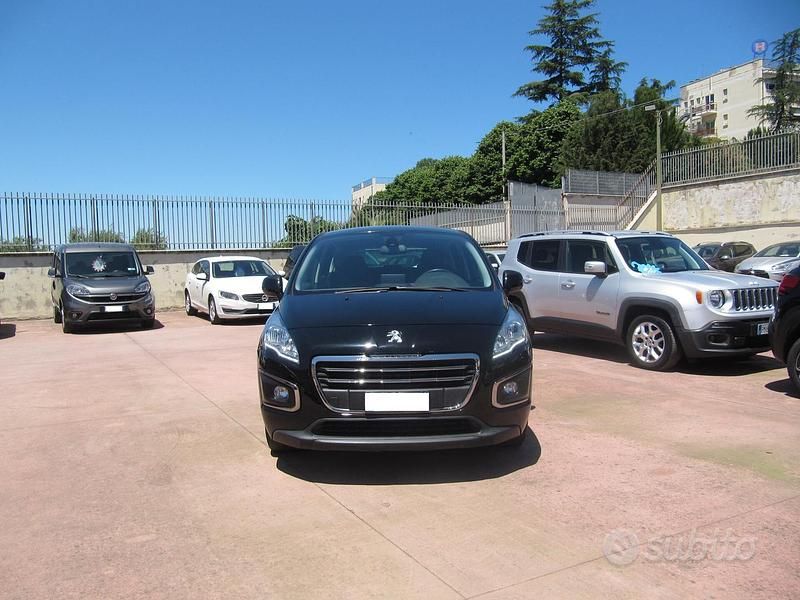 Usata Peugeot 3008 Active 119 CV (87 kW) 2015 Nero Station wagon