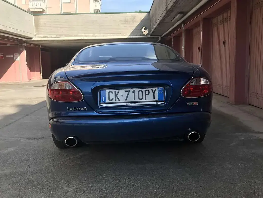 Usata Jaguar XKR 363 CV (266 kW) 1999 Coupé