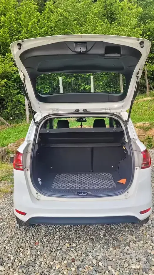 Usata Ford B-MAX 75 CV (55 kW) 2013 Bianco Monovolume