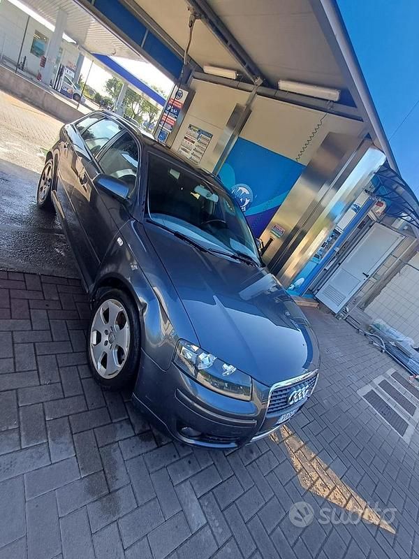 Begagnad Audi A3 105 HK (77 kW) 2005 Grå Halvkombi