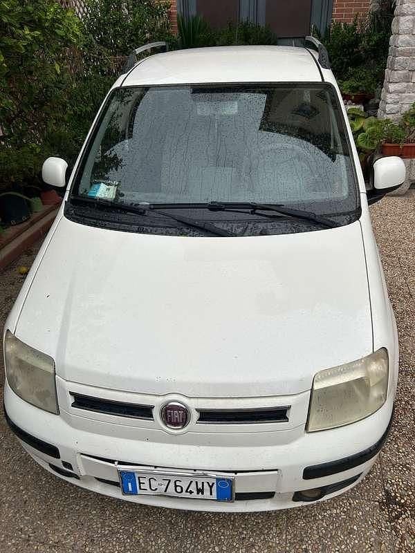 Bianco Usata 2010 Fiat Panda Dynamic Utilitaria | 1900 € (Super prezzo) - Immagine 1/4