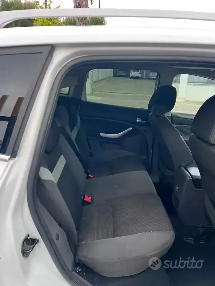 Usata Ford Kuga 136 CV (100 kW) 2010 Bianco SUV