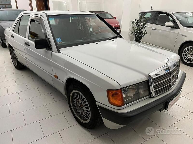 Usata 1992 Mercedes 190 Tre volumi | 6000 € - Immagine 1/4