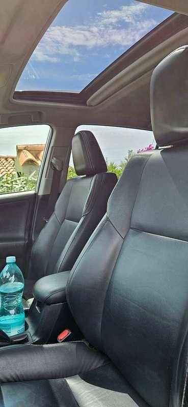 Usata Toyota RAV4 Lounge 143 CV (105 kW) 2017 Bianco SUV