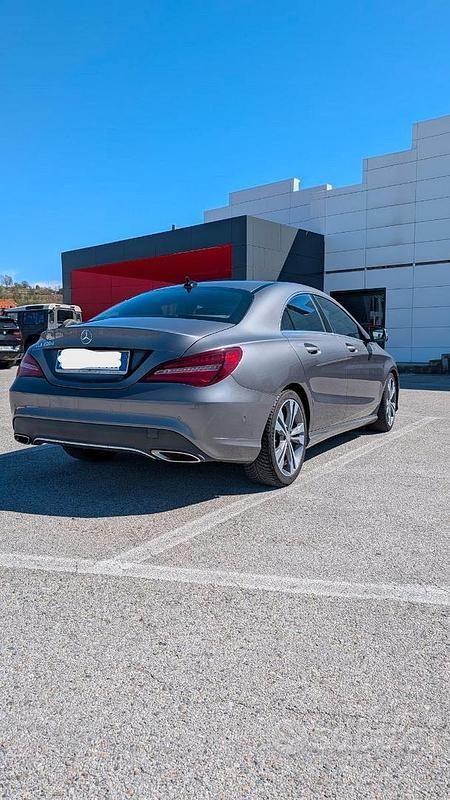 Usata Mercedes CLA200 2017 Grigio Coupé