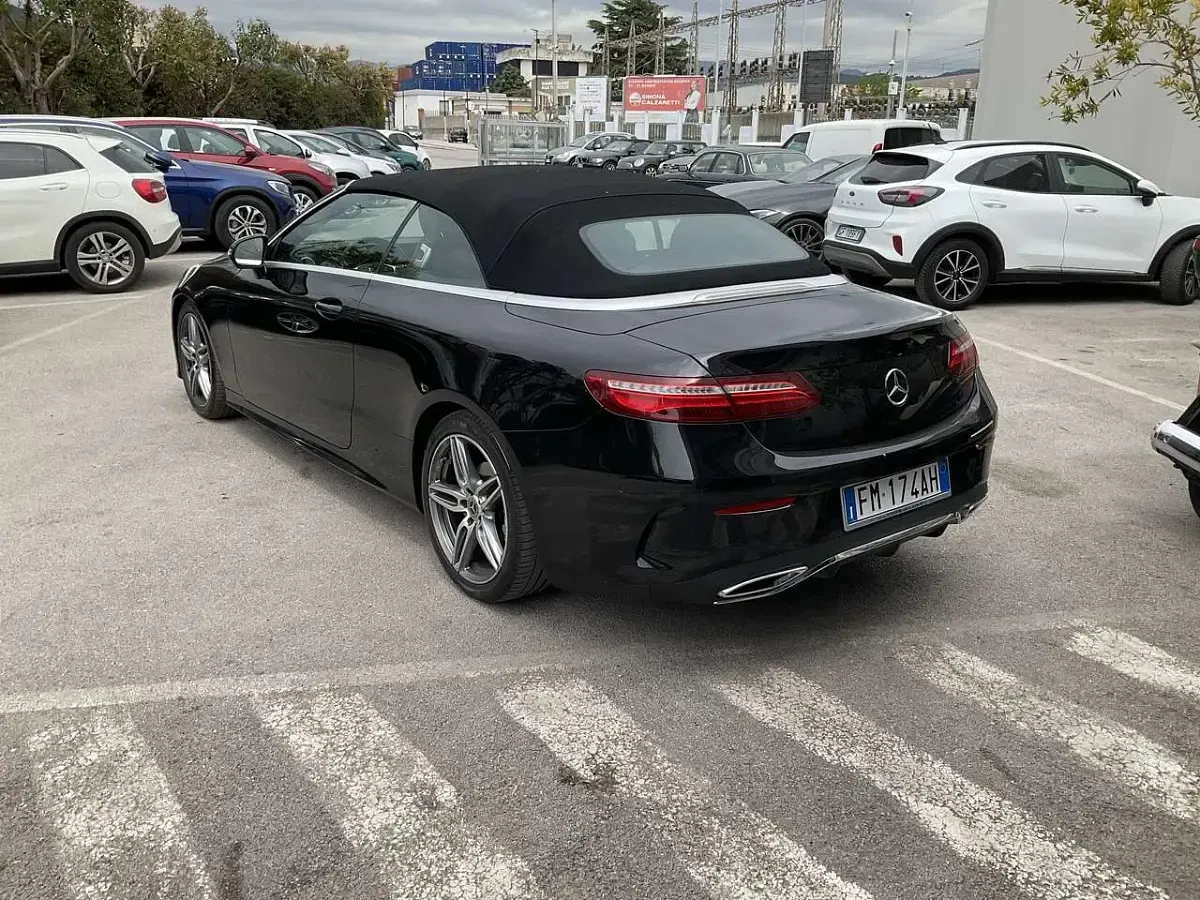 Usata Mercedes E220 Premium Plus 194 CV (142 kW) 2017 Ossidiana Cabrio