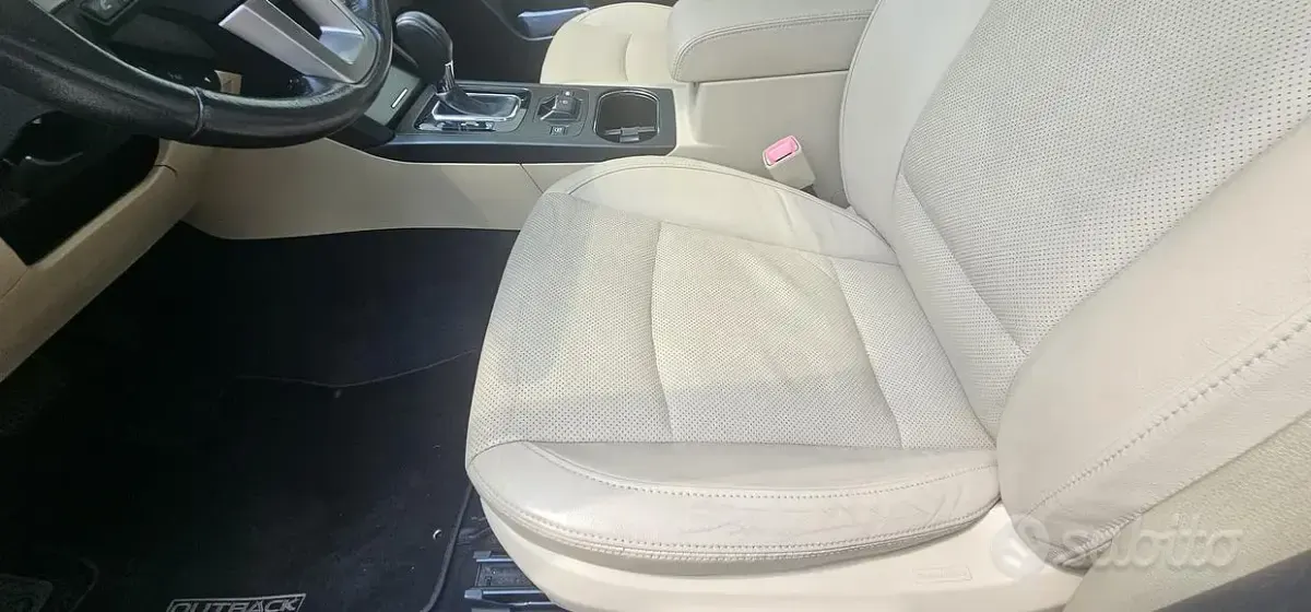 Usata Subaru Outback 2015 Nero Station wagon