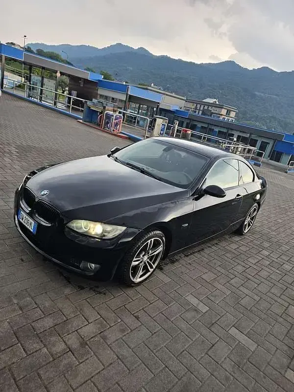 Usata BMW 320 177 CV (130 kW) 2009 Coupé