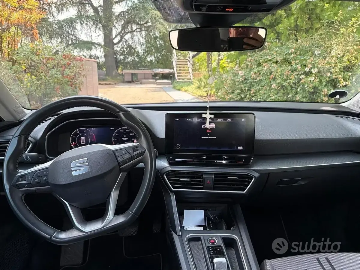 Usata Seat Leon Business 150 CV (110 kW) 2021 Nero Berlina