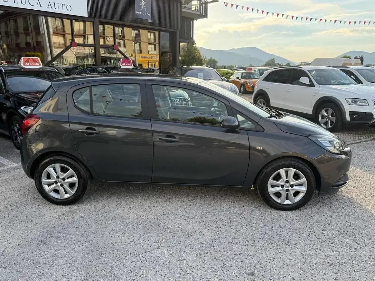 Usata Opel Corsa 90 CV (66 kW) 2016 Grigio Utilitaria