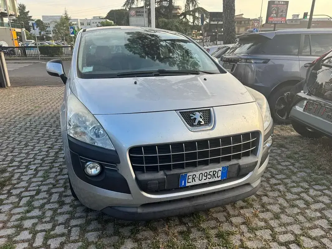 Usata Peugeot 3008 Business-Line 114 CV (83 kW) 2013 Station wagon