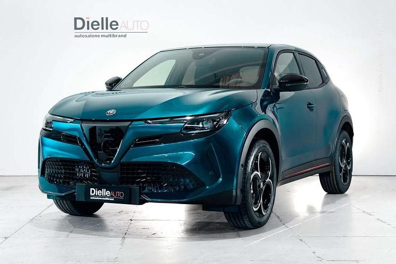 Nuova Alfa Romeo Junior Edizione Speciale 145 CV (106 kW) 2025 Blu/azzurro SUV