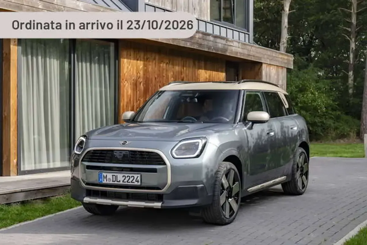 Uusi Mini Countryman Classic 110 kW (150 HP) 2026 Hopea Katumaasturi