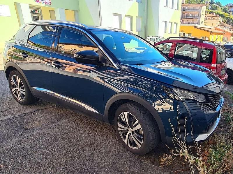Blu/azzurro Usata 2021 Peugeot 3008 Allure SUV | 21.000 € (Cara) - Immagine 1/4