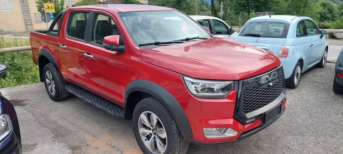 Usata EVO Cross 4 136 CV (100 kW) 2023 Rosso Pick-up