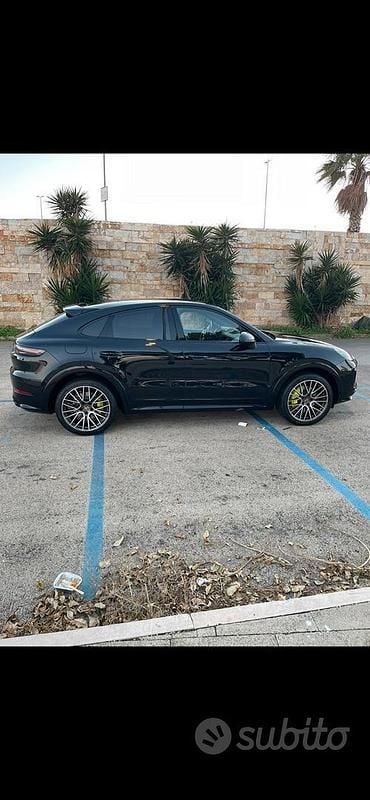 Usata Porsche Cayenne 2021 Nero SUV