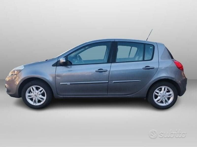 Usata Renault Clio IV Dynamique 90 CV (66 kW) 2012 Antracite Berlina