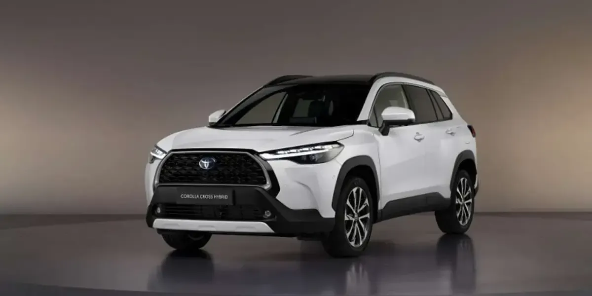 Nuova Toyota Corolla Cross Premium 179 CV (131 kW) 2026 Argento SUV