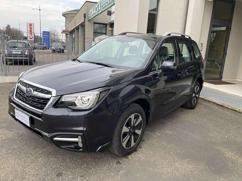 Usata Subaru Forester Style 150 CV (110 kW) 2017 Grigio SUV