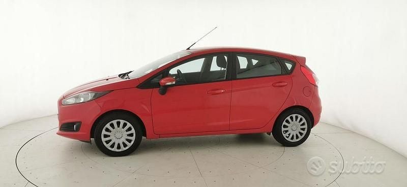 Usata Ford Fiesta Business Edition 75 CV (55 kW) 2017 Rosso Berlina