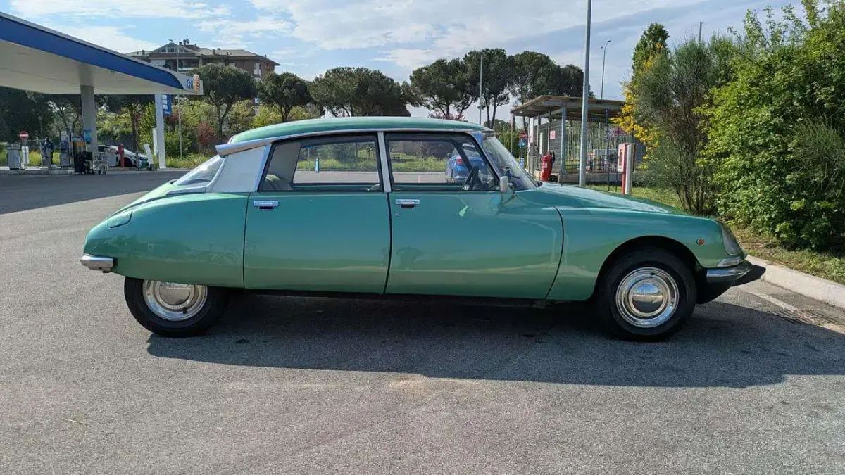 Usata Citroën DS 139 CV (102 kW) 1973 Verde lattementa Station wagon